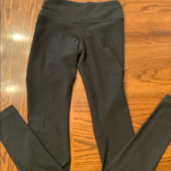 EUC Lululemon Reversible full length leggings - Picture 5 of 8